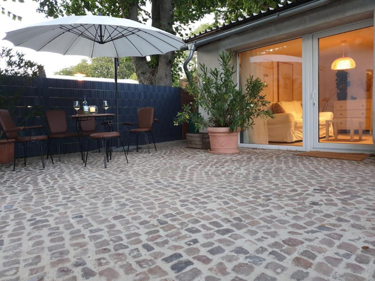 Ferienwohnung Lindenhof, Zentrumsnah Mit Terrasse Und Grillmoeglichkeit Magdeburgo Exterior foto